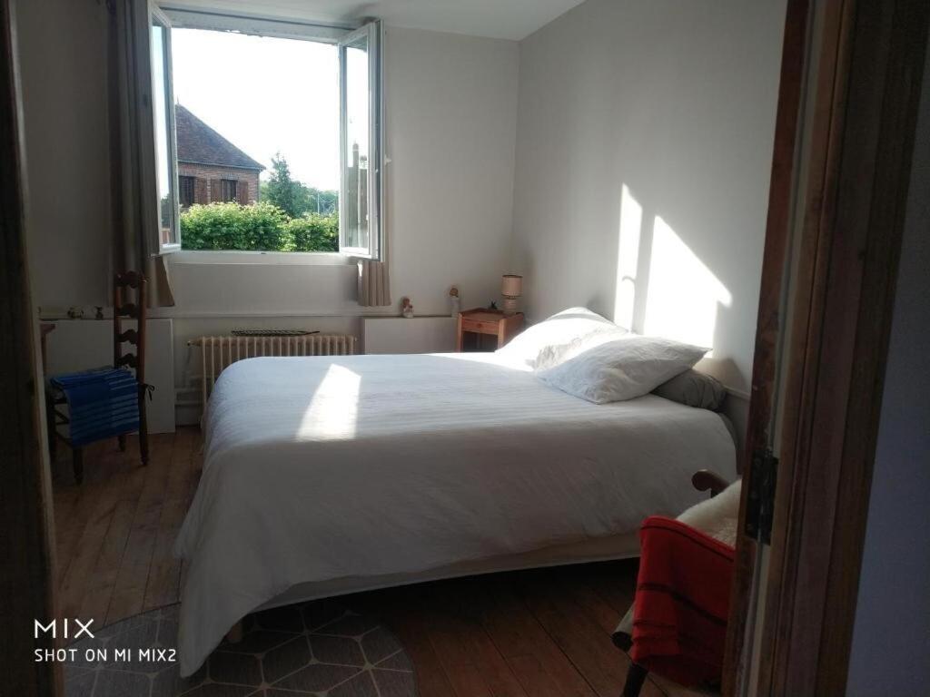 Chambre Calme Et Accueillante 13 Kmtrs Aeroport, Parking Gratuit, Navette Gare Ou Aeroport Saint-Germain-la-Poterie エクステリア 写真
