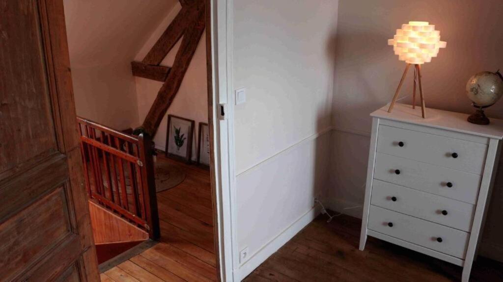 Chambre Calme Et Accueillante 13 Kmtrs Aeroport, Parking Gratuit, Navette Gare Ou Aeroport Saint-Germain-la-Poterie エクステリア 写真
